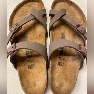 Women’s Birkenstock Mayari sandals size 38 (8)